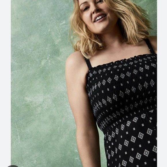 Torrid Super soft romper, black & white smocked Jumpsuit plus Size 1x - Picture 3 of 10